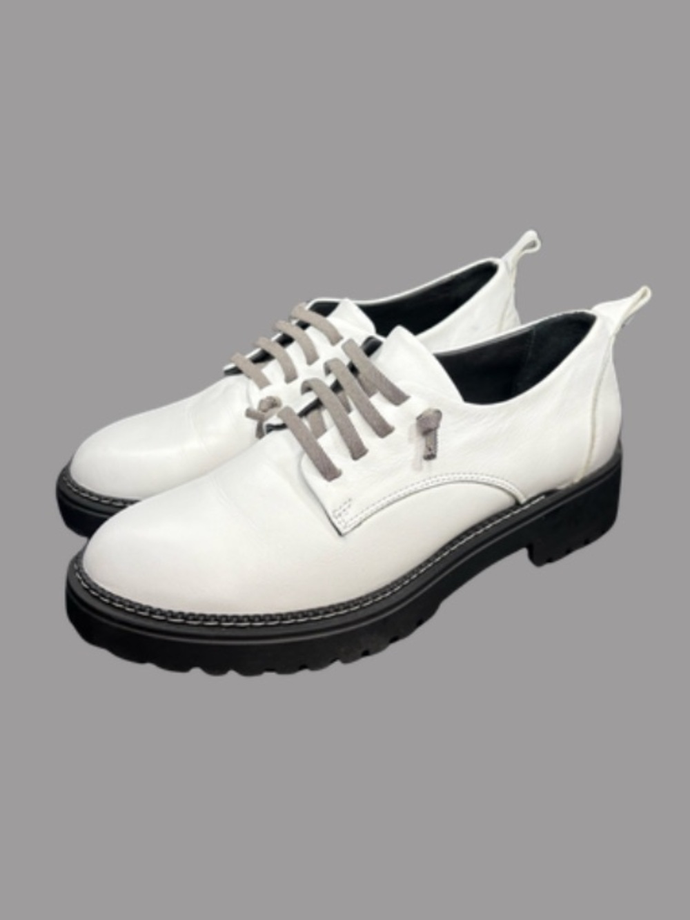 Bueno White Leather Lace-Up Sneakers | 39